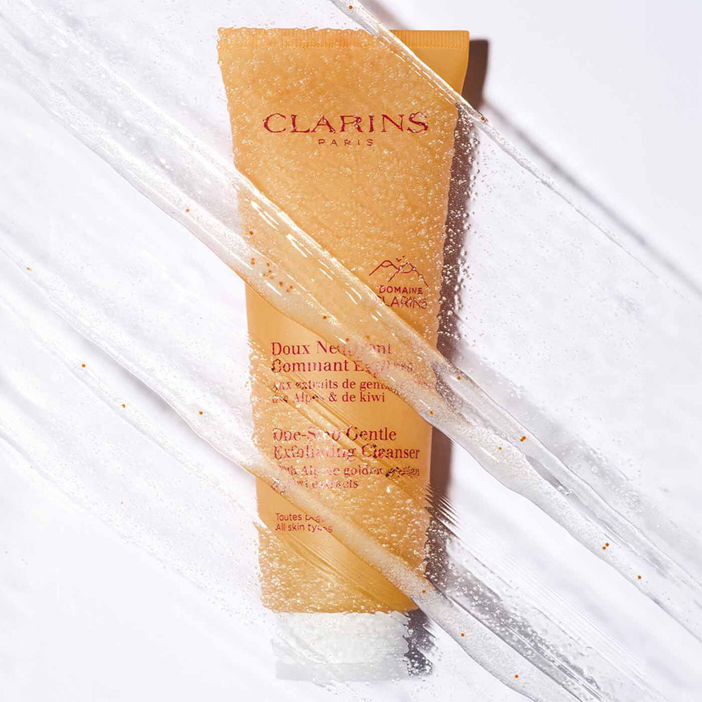 Clarins Gentle Exfoliating Facial Cleanser - Image 2